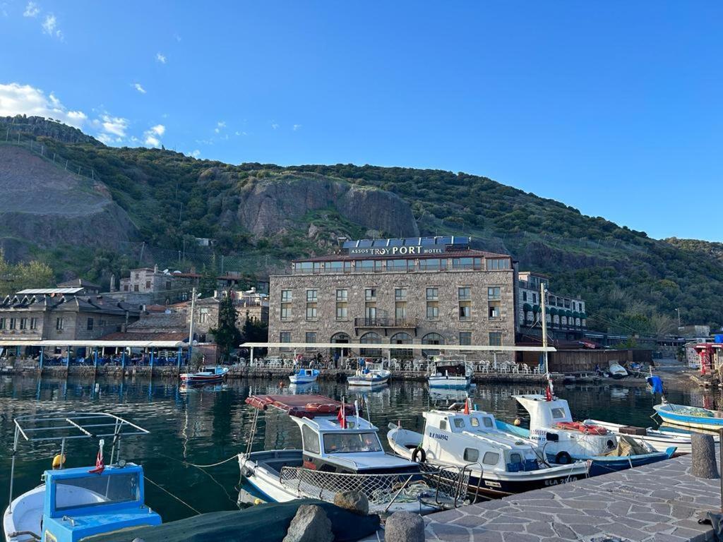 Assos Troy Port Hotel المظهر الخارجي الصورة